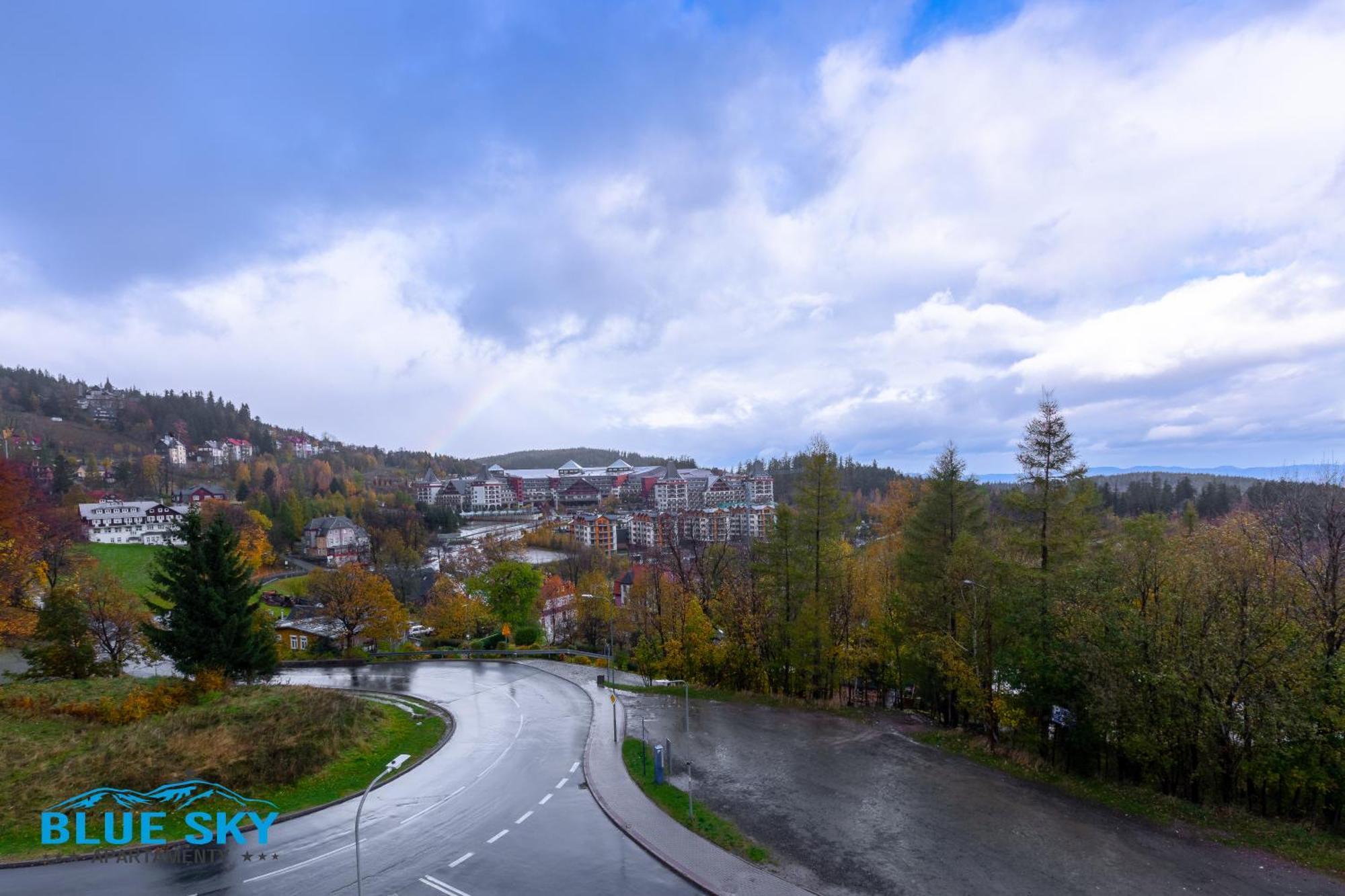 Apartamenty Bluesky - Karkonoska 13, Z Widokiem Na Gory, Blisko Szlakow I Wyciagow, W Zielonej Okolicy カルパッチ 部屋 写真
