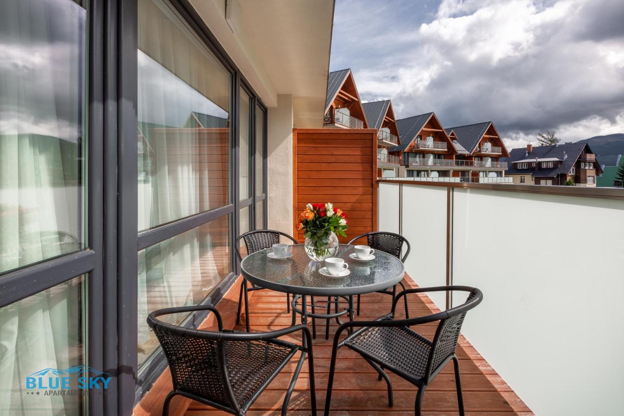 Apartamenty Bluesky - Karkonoska 13, Z Widokiem Na Gory, Blisko Szlakow I Wyciagow, W Zielonej Okolicy カルパッチ 部屋 写真